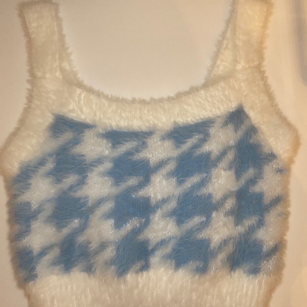 Fuzzy cropped tank top